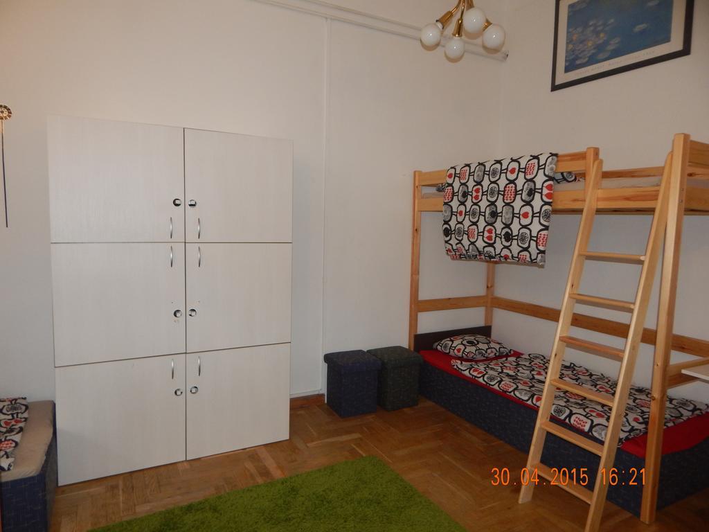 Violet Hostel Budapeste Quarto foto